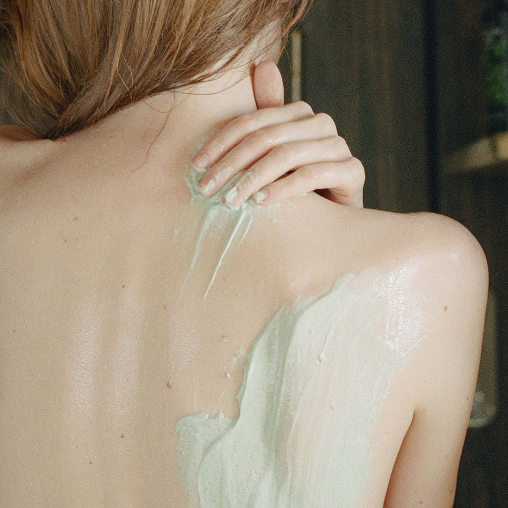 MÁDARA Body & Hair Aha+Mineral Body Peel Scrub