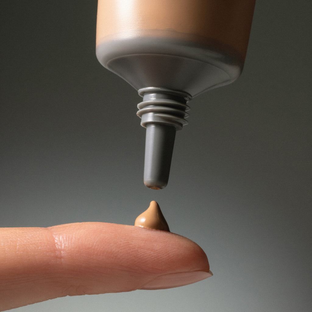 MÁDARA Make-Up Foundation Semi-Matte Peptide Foundation