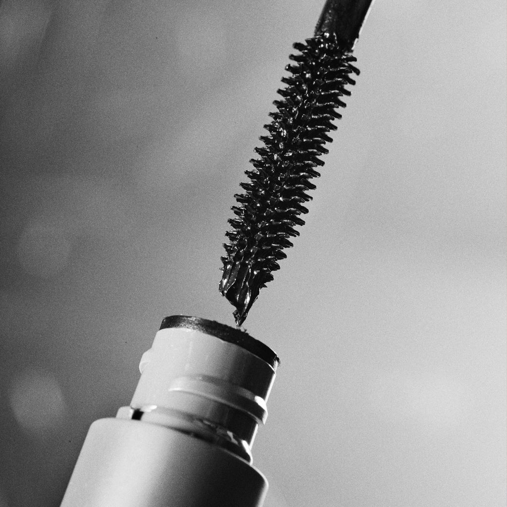 MÁDARA Make-Up Brow & Lash Deep Matter Bold Volume Mascara