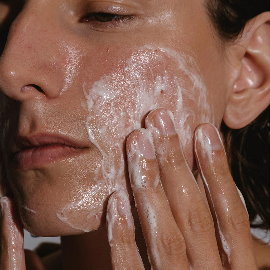 MÁDARA Skincare Acne Sebum Control Clear Skin Wash Zeep